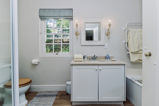 Light and airy Stables bathroom